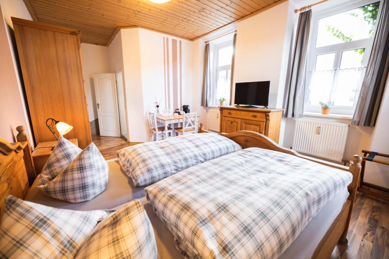 Pension Friedrichshof Bad Klosterlausnitz Bagian luar foto