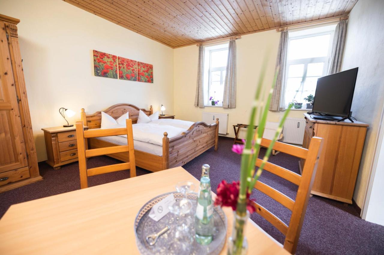 Pension Friedrichshof Bad Klosterlausnitz Bagian luar foto
